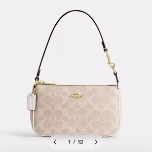 Coach: Nolita 19 Signature Shoulder Bag🍨